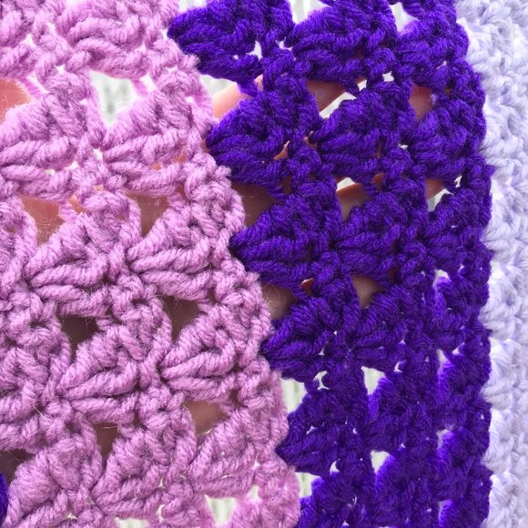Vintage Granny Afghan Multi Purple 70's BoHo Cottagcore MCM Grandmas Attic - Picture 6 of 7